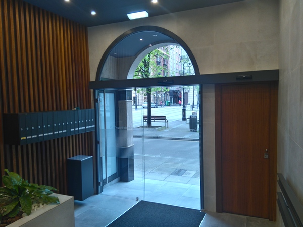 Reforma portal Plaza Campinos Begoña Gijón