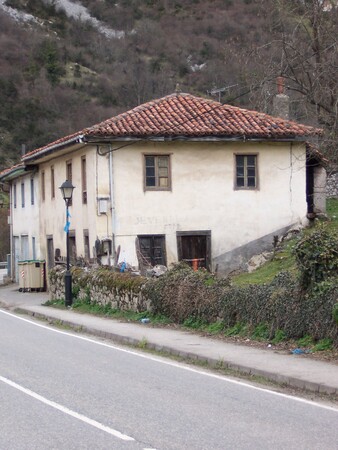 Rehabilitación casa-cuadra casa de aldea Entrago Teverga