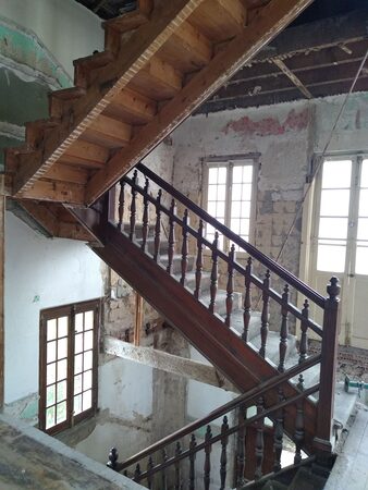 Redistribución de vivienda unifamiliar Ramiro I Oviedo