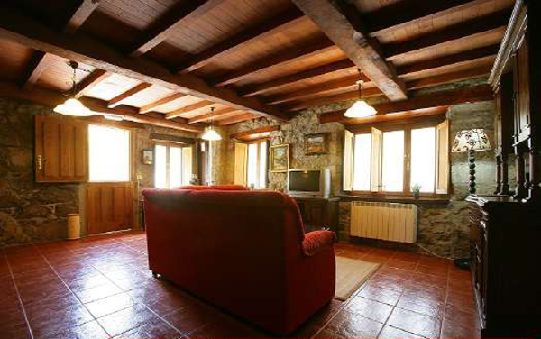 Rehabilitación casa-cuadra casa de aldea Entrago Teverga