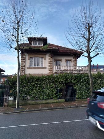 Redistribución de vivienda unifamiliar Ramiro I Oviedo