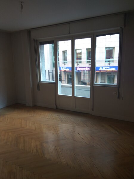 Reforma de vivienda en edificio plurifamiliar Gijón (Asturias)